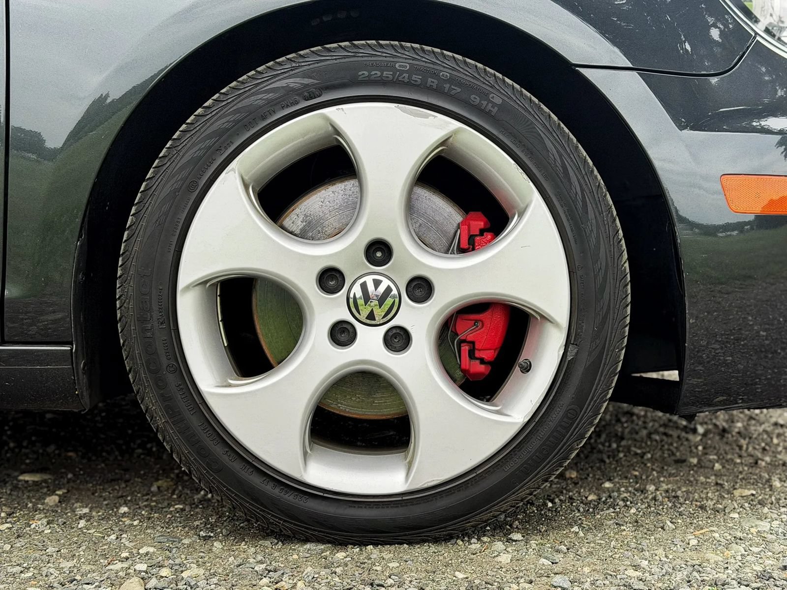 Used 2010 Volkswagen GTI 2-Door FWD image 28