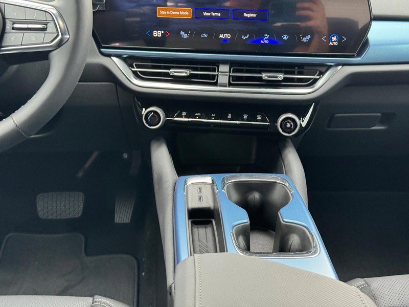 New 2026 Chevrolet Equinox EV LT FWD image 9