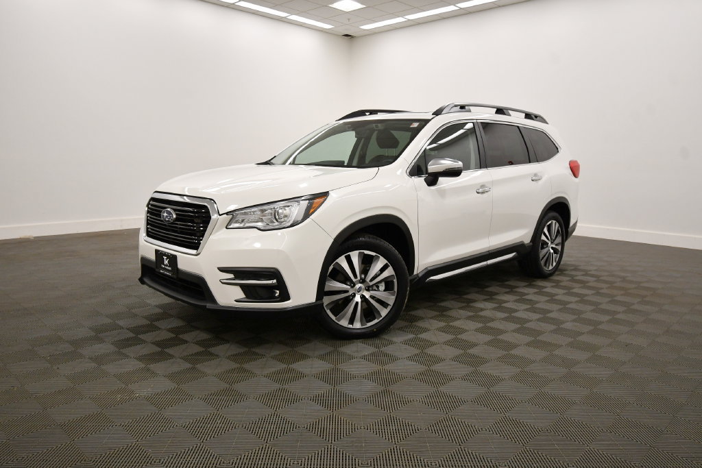 Used 2022 Subaru Ascent Touring AWD/4WD image 2