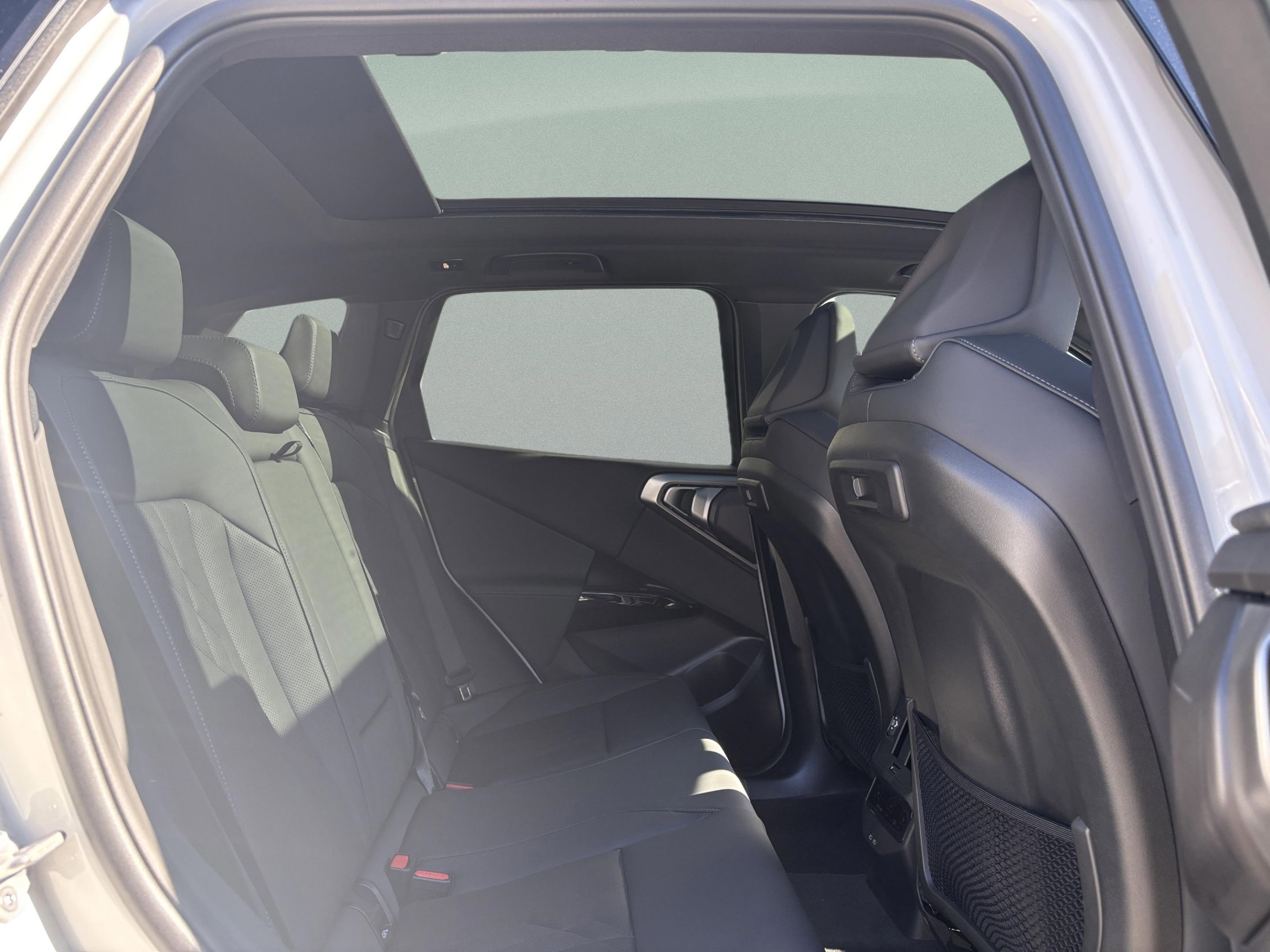 Used 2026 BMW X3 xDrive30 w/ Convenience Package image 31