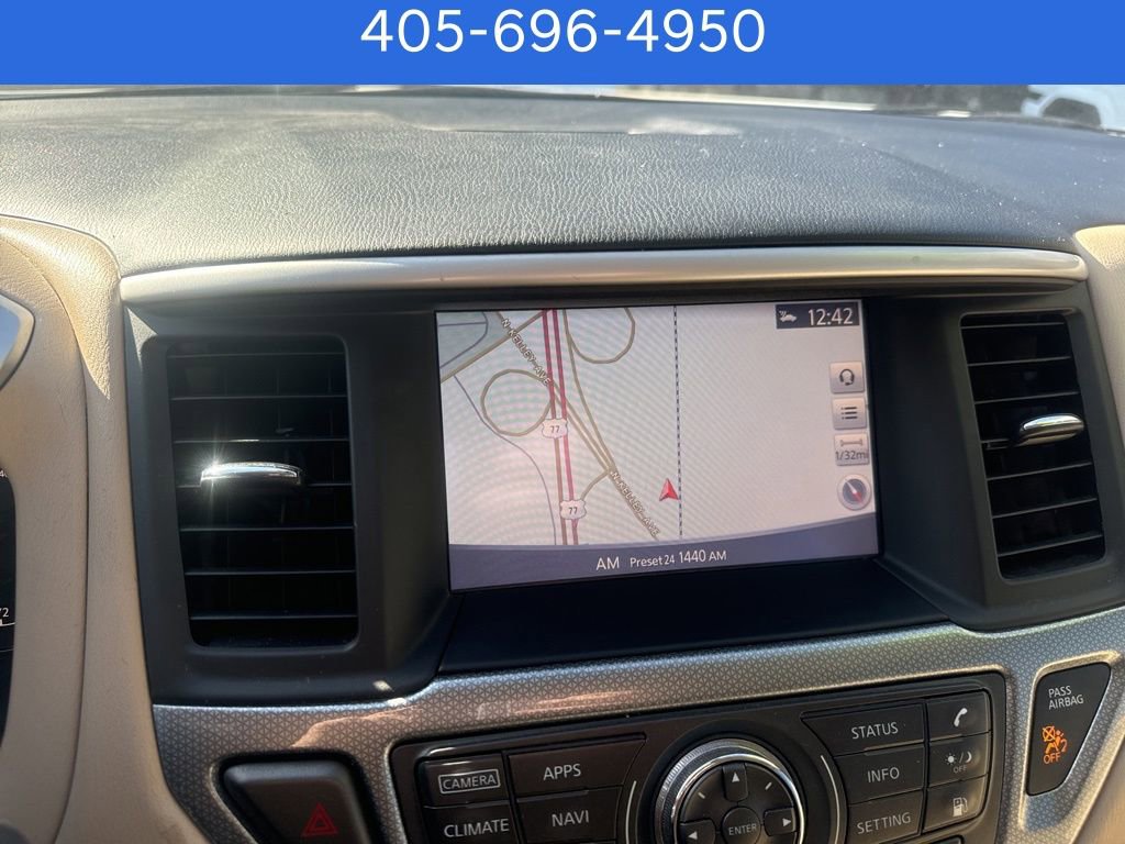 Used 2019 Nissan Pathfinder SL w/ Cargo Package image 18