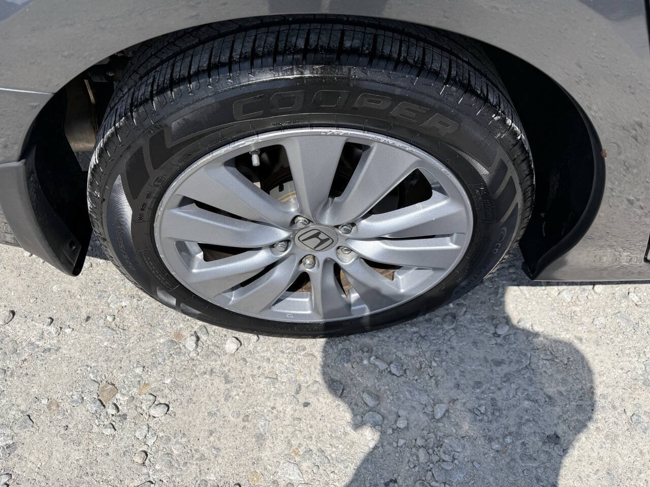 Used 2011 Honda Accord EX-L image 12