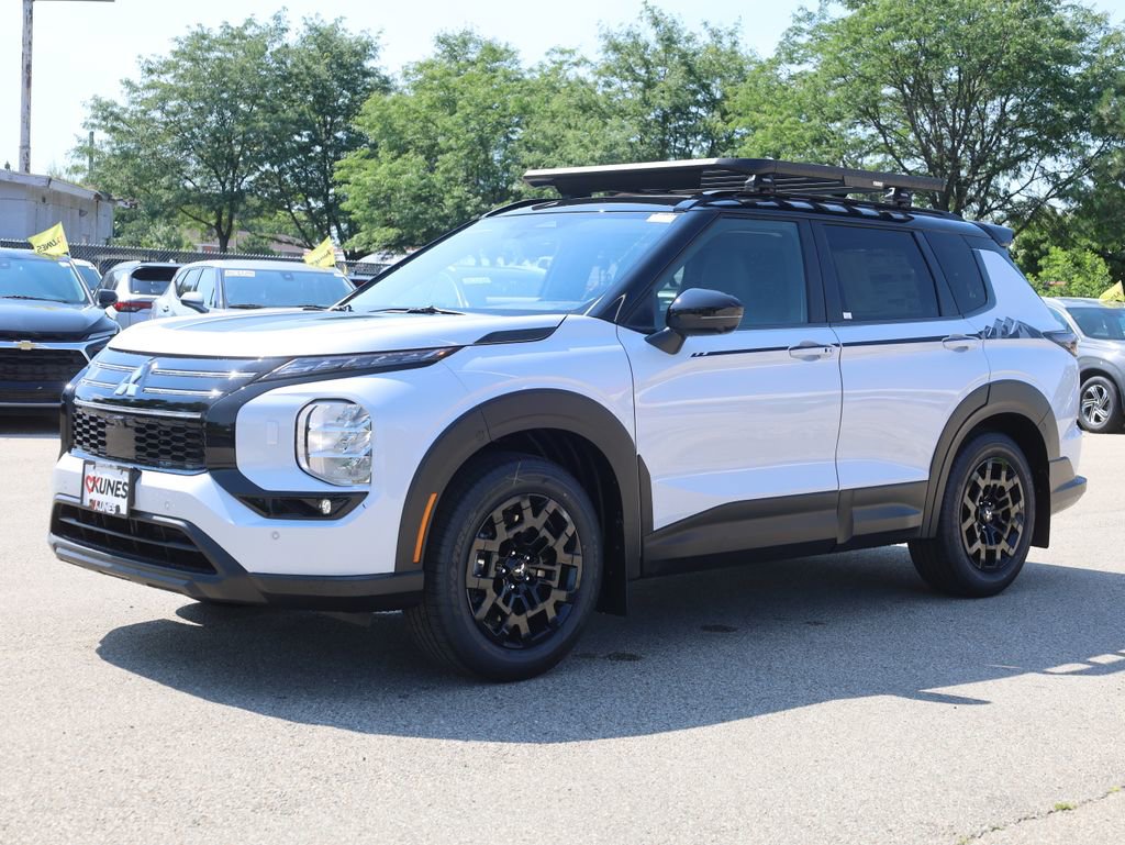 New 2025 Mitsubishi Outlander Trail Edition image 4