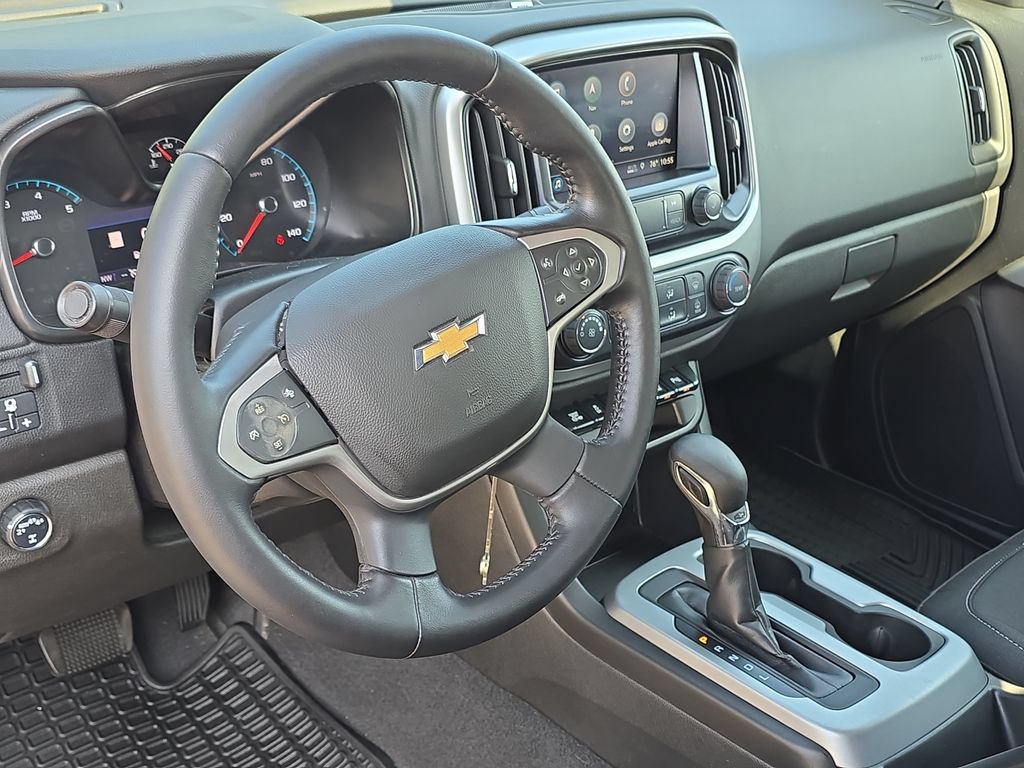 Used 2022 Chevrolet Colorado LT w/ Safety Package AWD/4WD image 17