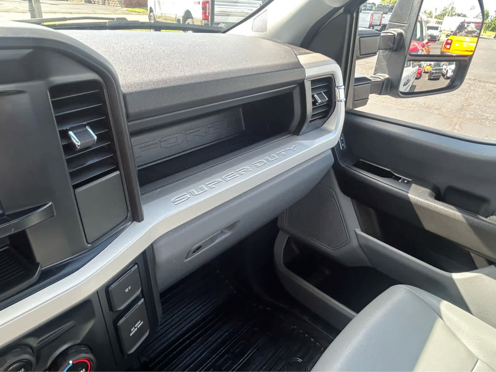 Used 2023 Ford F250 XL w/ XL Driver Assist Package RWD image 40