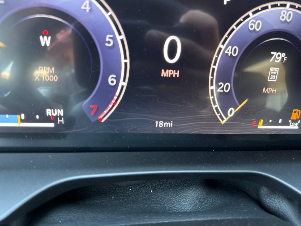 New 2026 Jeep Grand Cherokee Limited AWD/4WD image 17