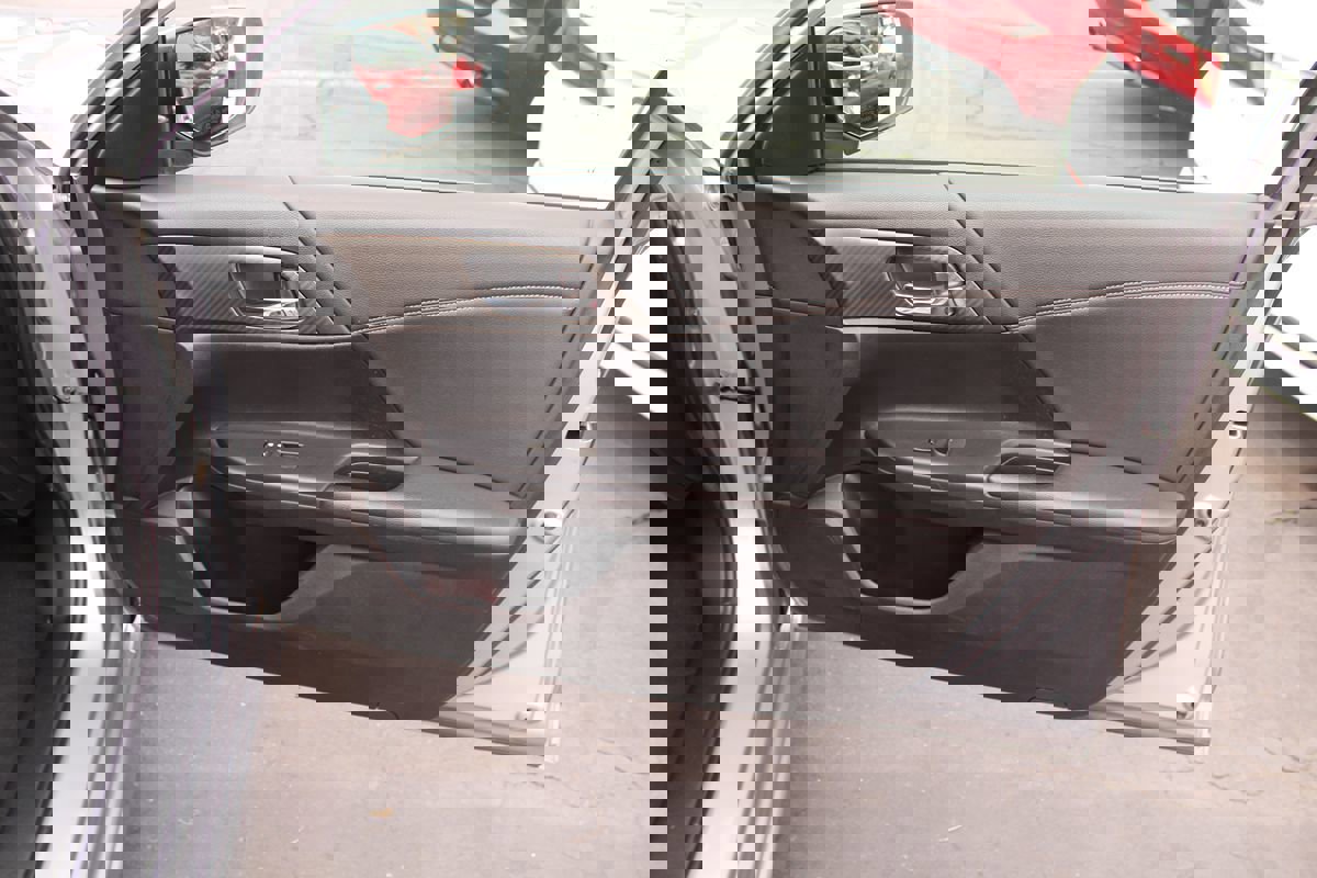 Used 2017 Honda Accord Sport image 18