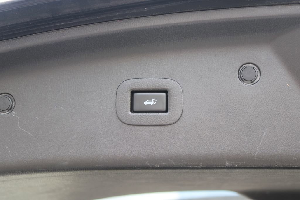 Used 2016 INFINITI QX80 2WD image 17