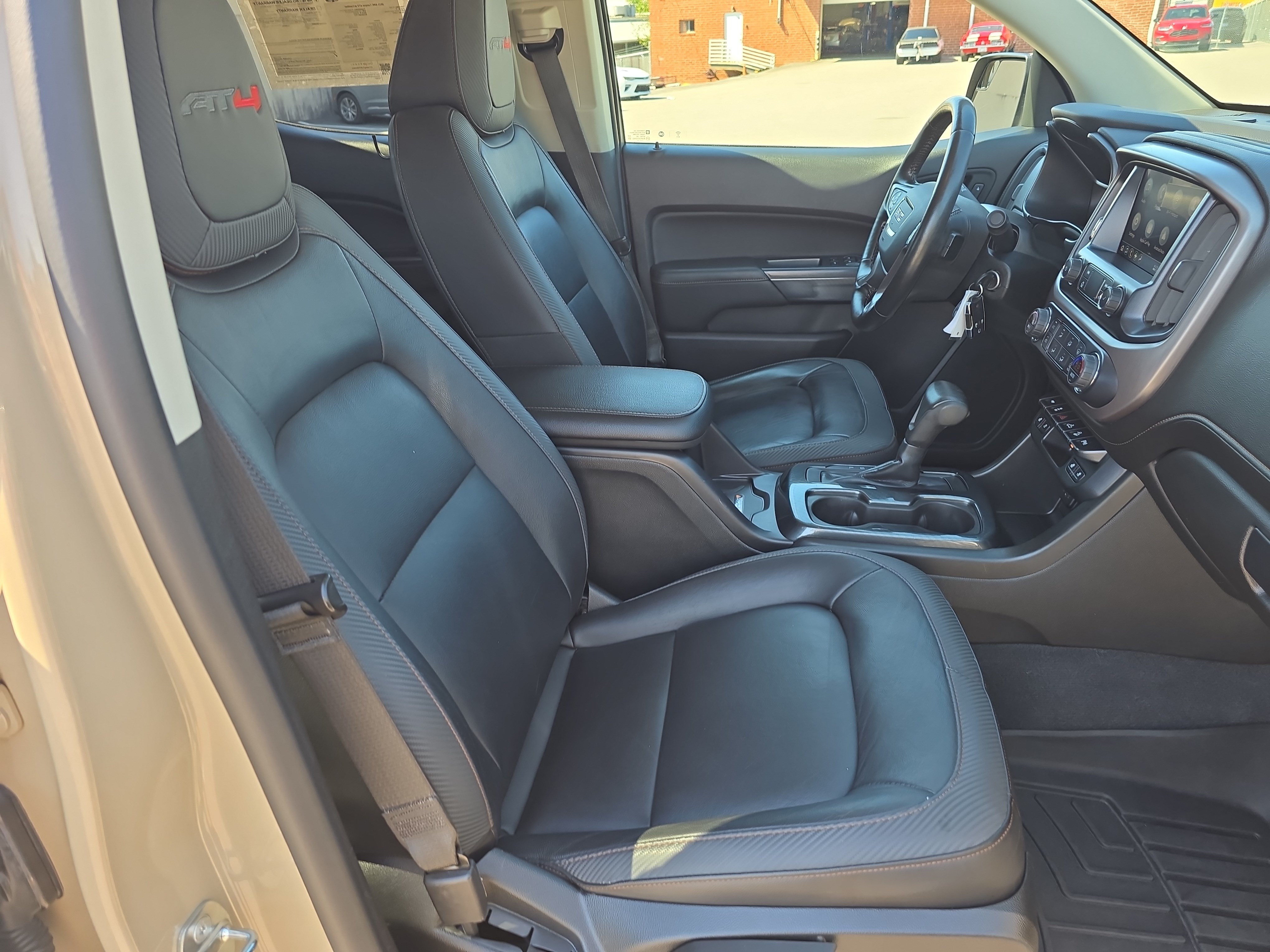 Used 2021 GMC Canyon AT4 AWD/4WD image 10
