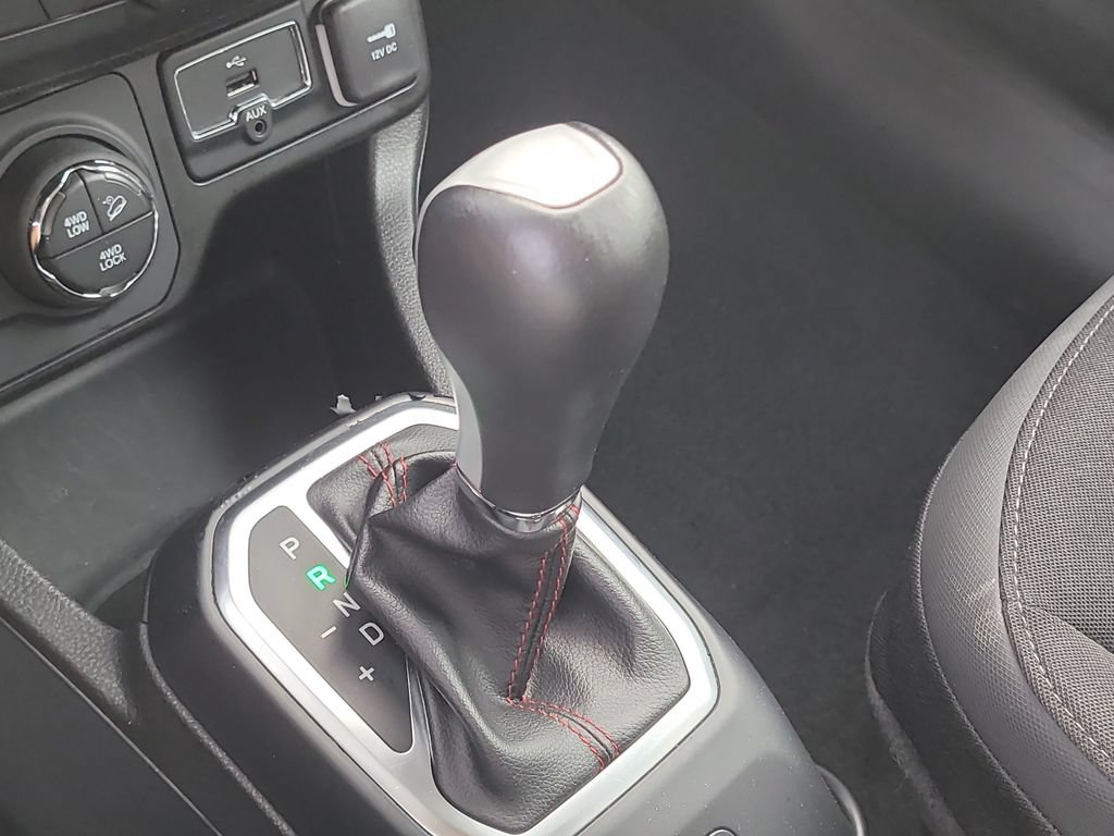 Certified 2023 Jeep Renegade Trailhawk AWD/4WD image 18