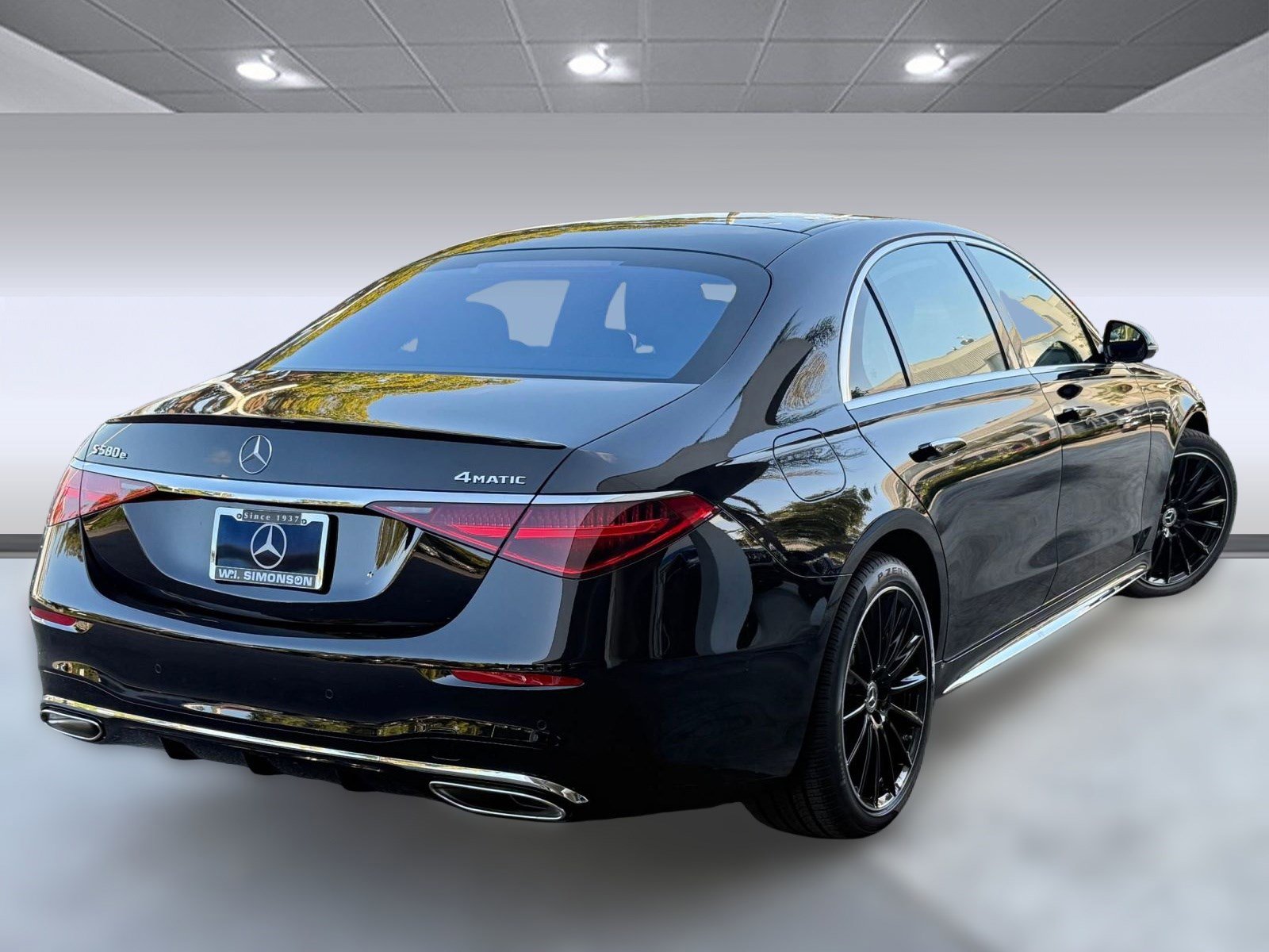 New 2026 Mercedes-Benz S 580e 4MATIC Sedan image 6