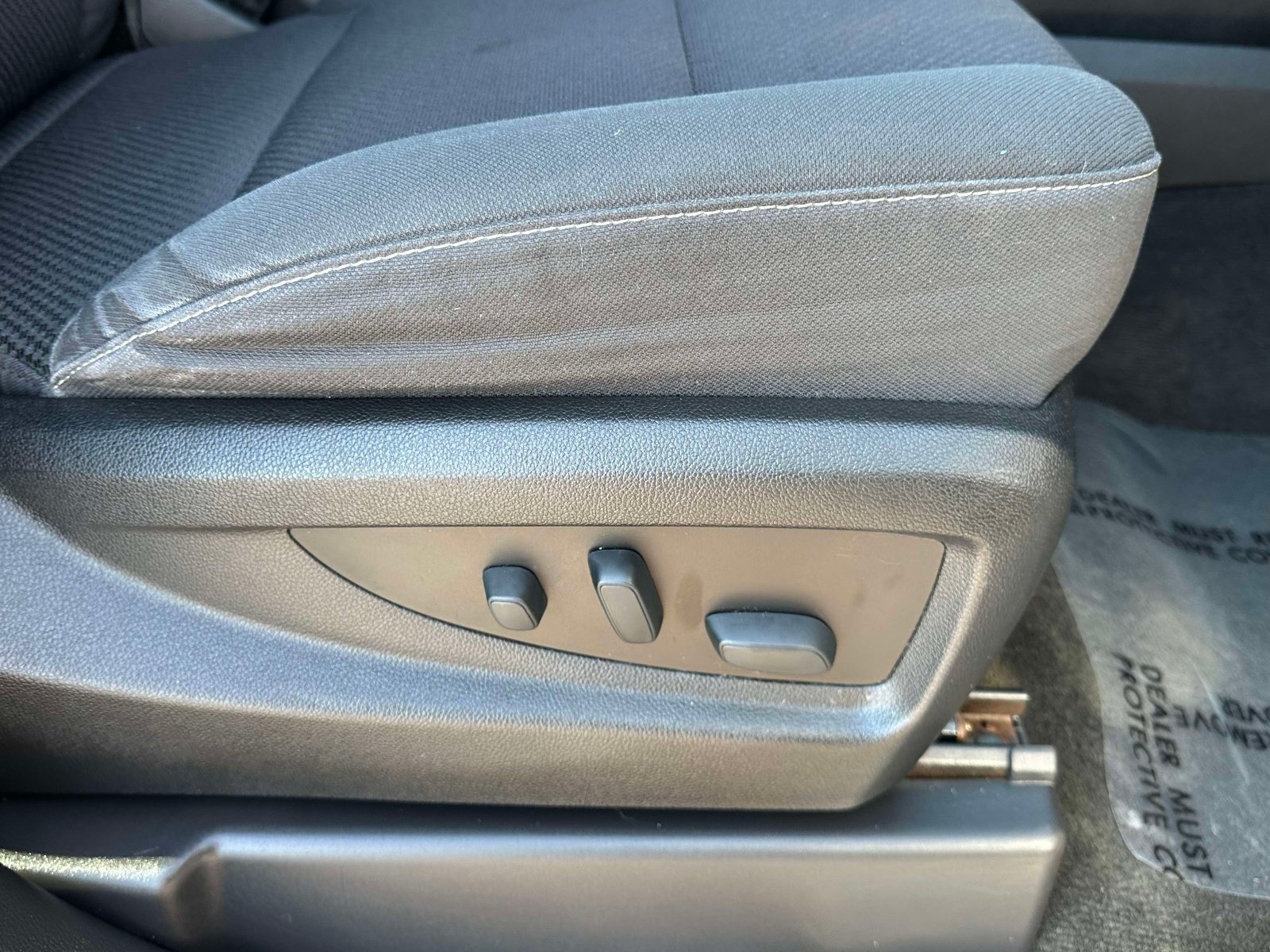 Used 2018 Chevrolet Silverado 1500 LT AWD/4WD image 25