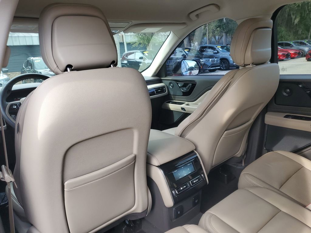 Used 2020 Lincoln Aviator Reserve image 15