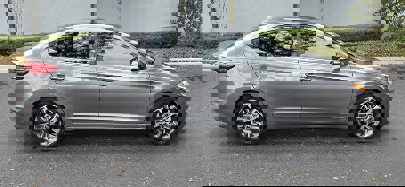 Used 2015 Hyundai Sonata Limited w/ Option Group 05 image 4