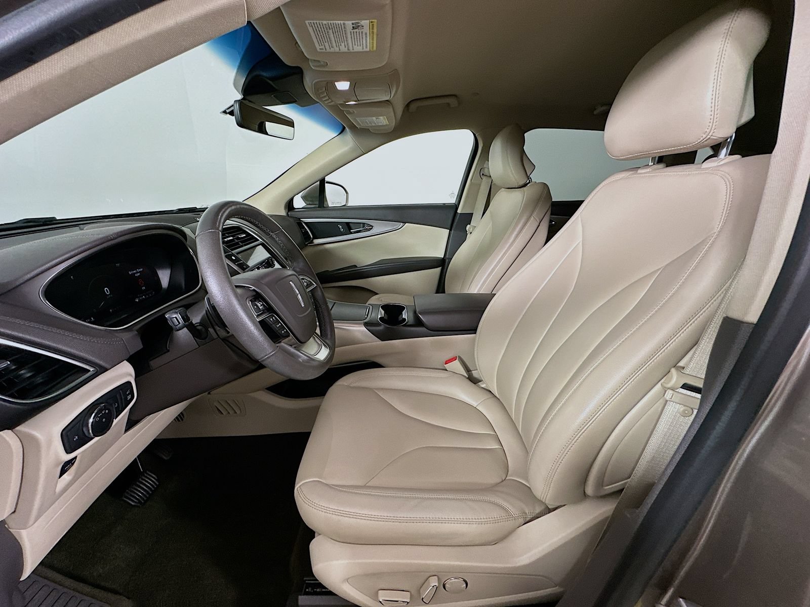 Used 2019 Lincoln Nautilus FWD image 31