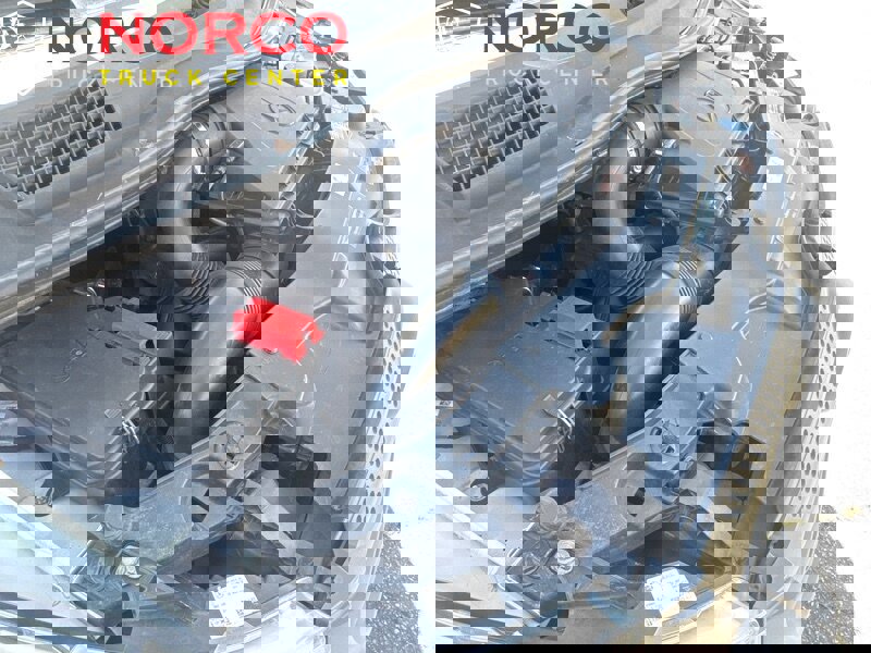 Used 2017 Mercedes-Benz Metris w/ Driver Efficiency Package image 26