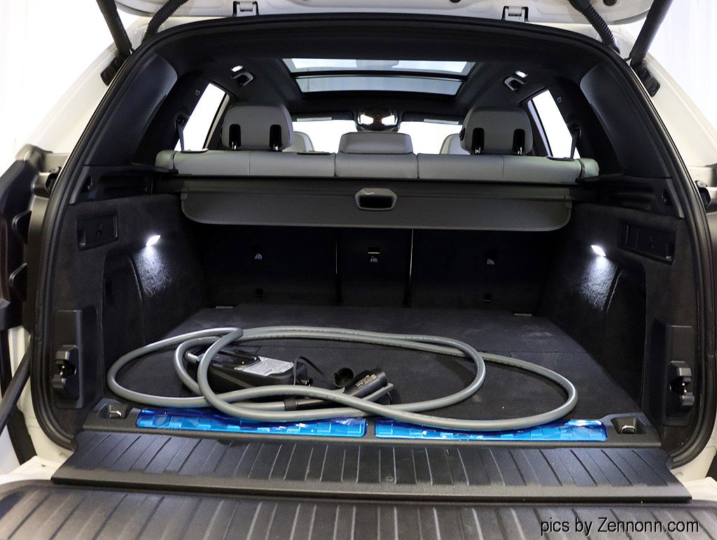 Used 2026 BMW X5 xDrive50e w/ Climate Comfort Package image 32