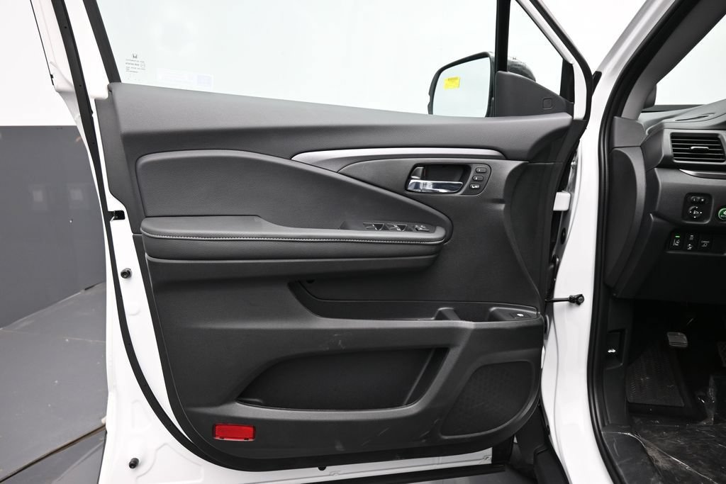 New 2026 Honda Ridgeline RTL image 16