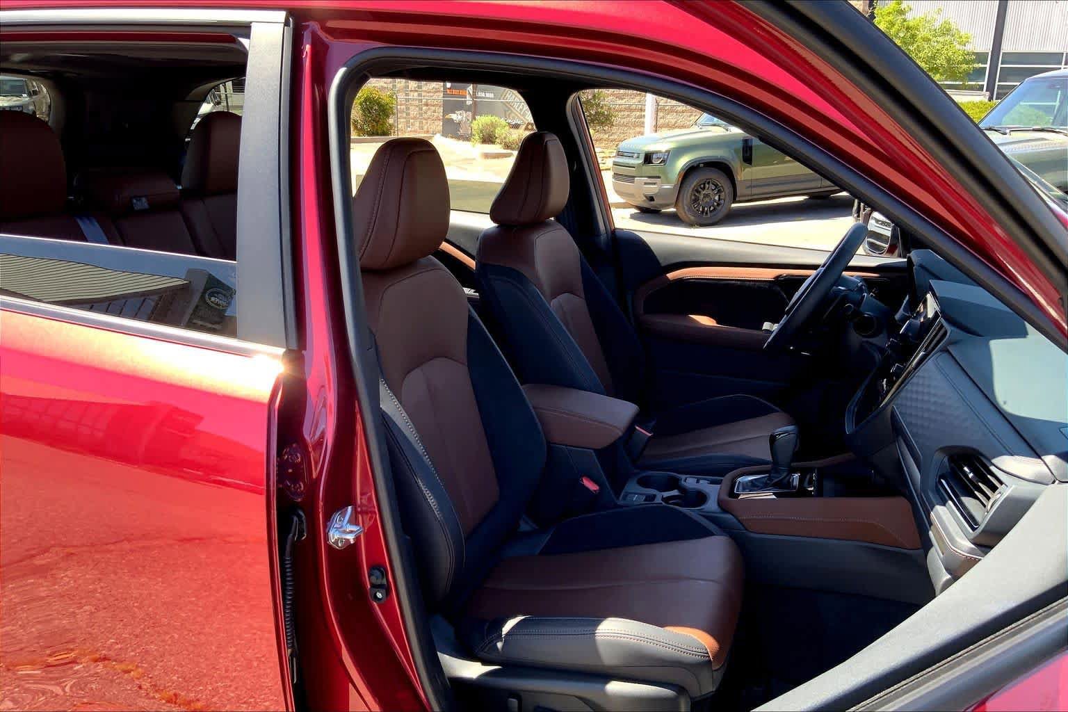 Used 2025 Subaru Forester Touring image 8