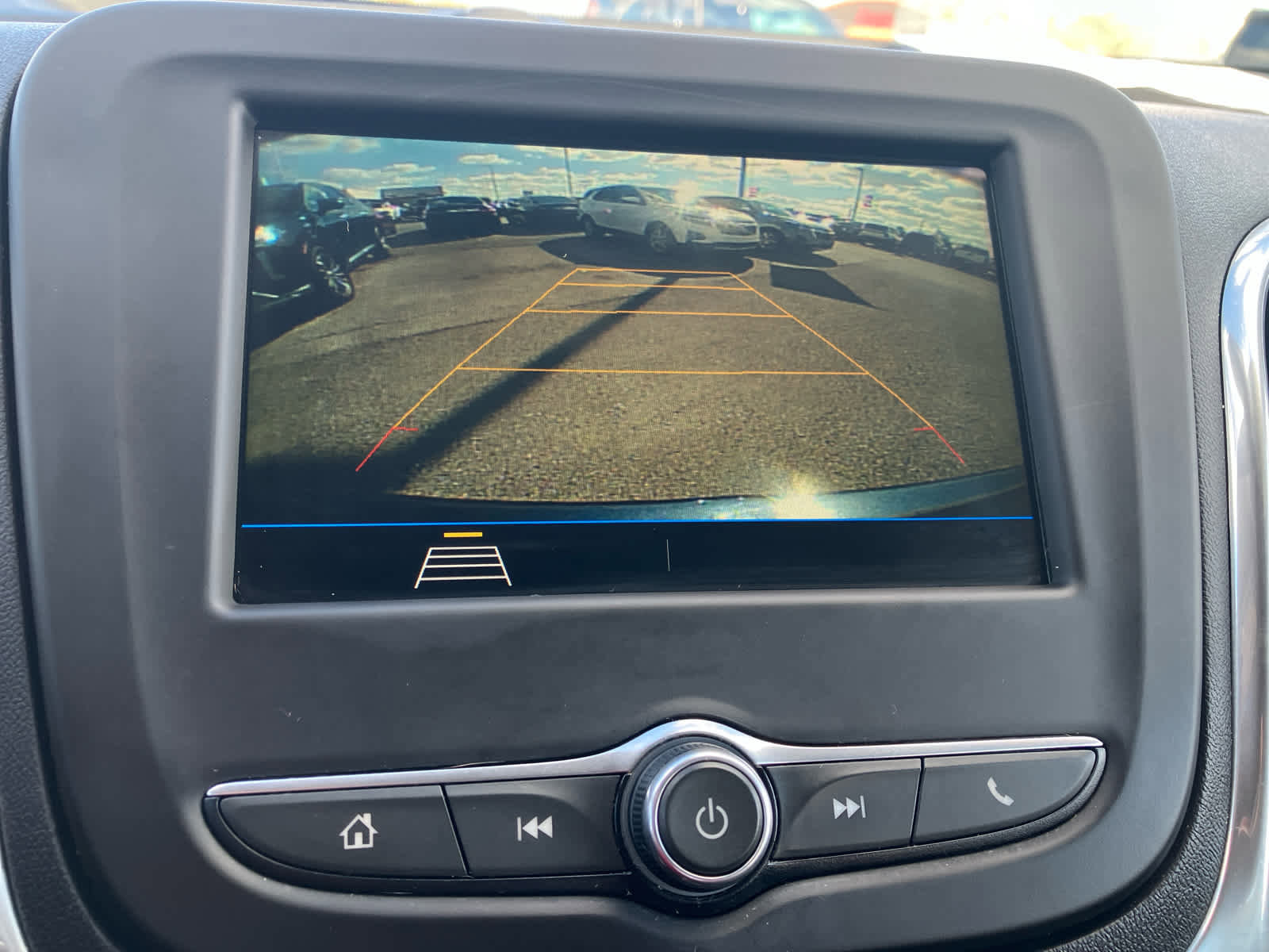 Used 2019 Chevrolet Equinox LT image 17