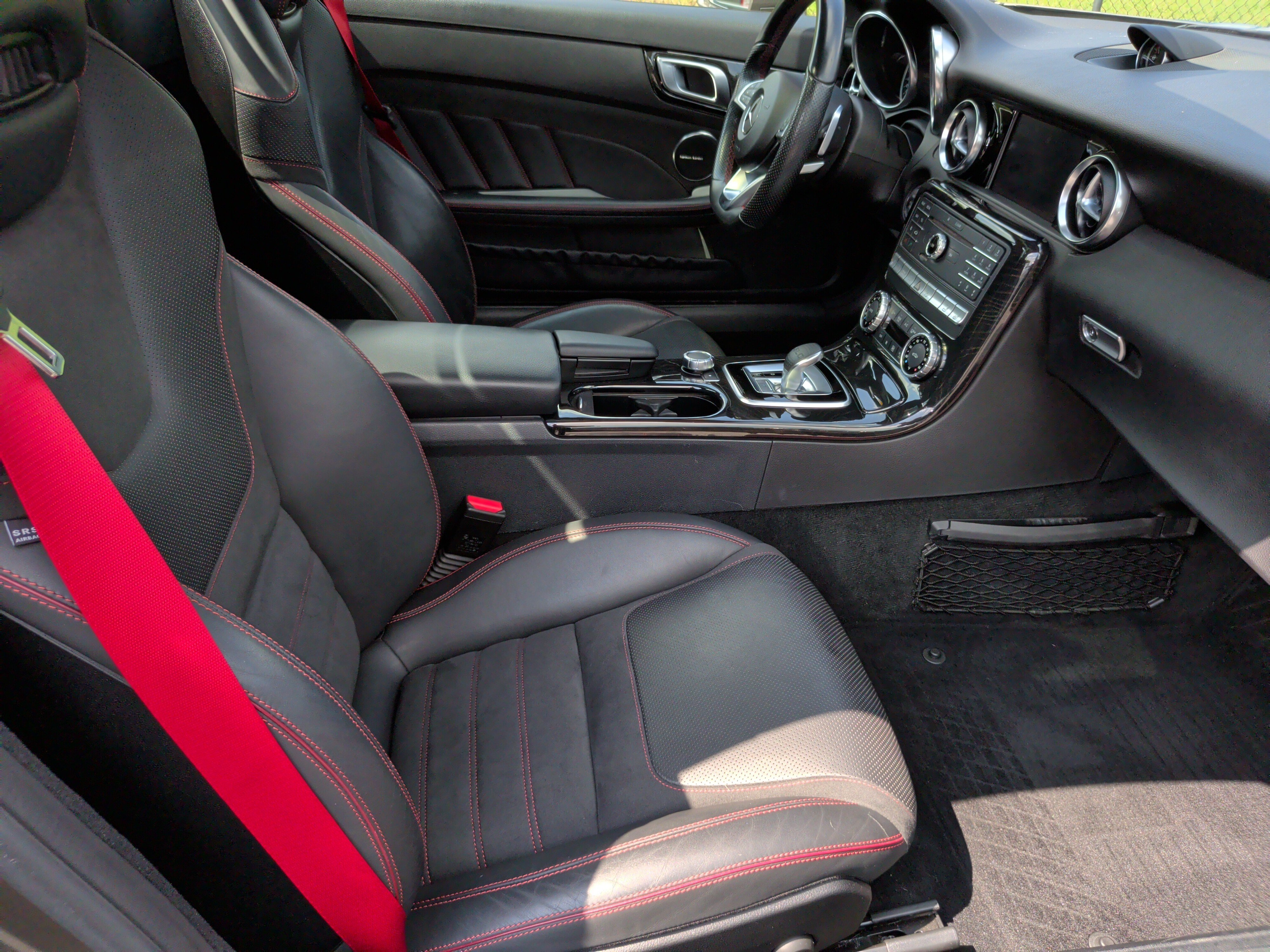 Used 2017 Mercedes-Benz SLC 43 AMG image 35