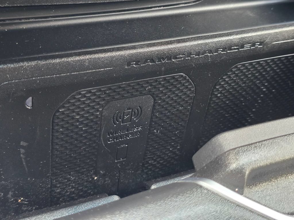 Used 2023 RAM 1500 Laramie AWD/4WD image 28