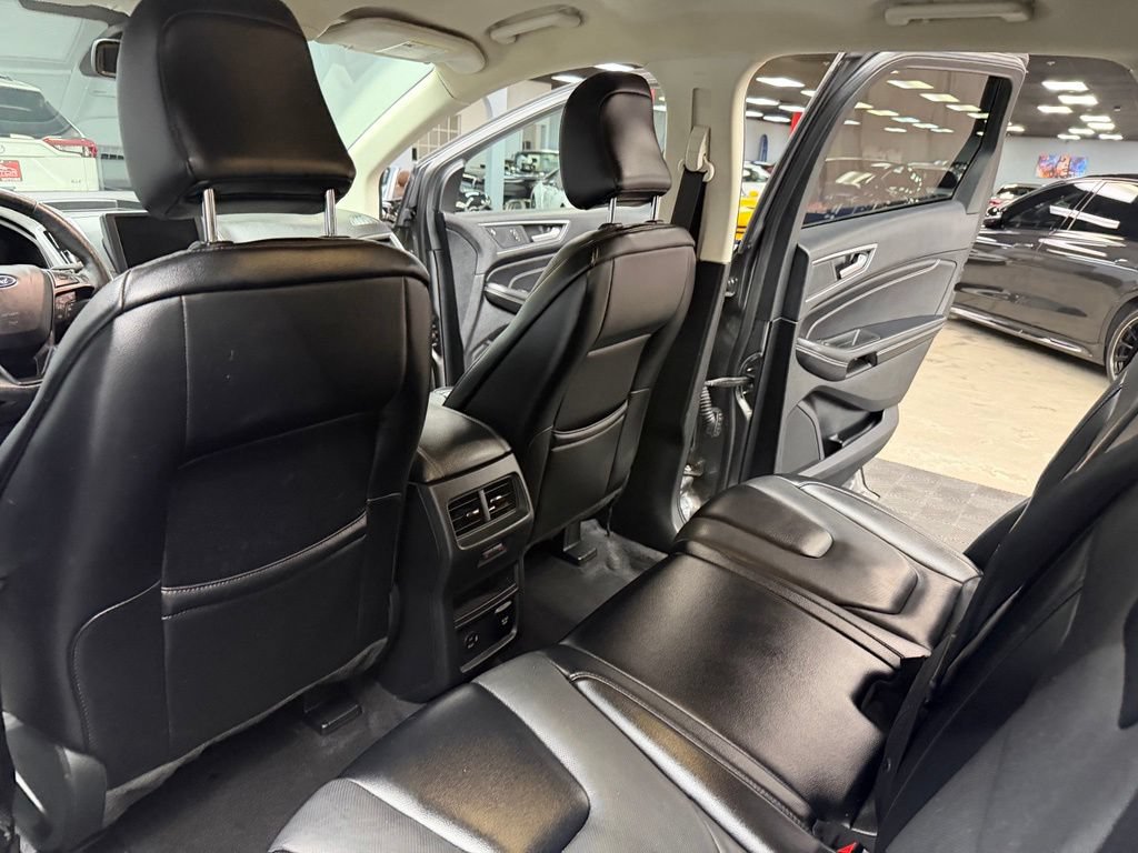 Used 2022 Ford Edge Titanium w/ Equipment Group 301A AWD/4WD image 40