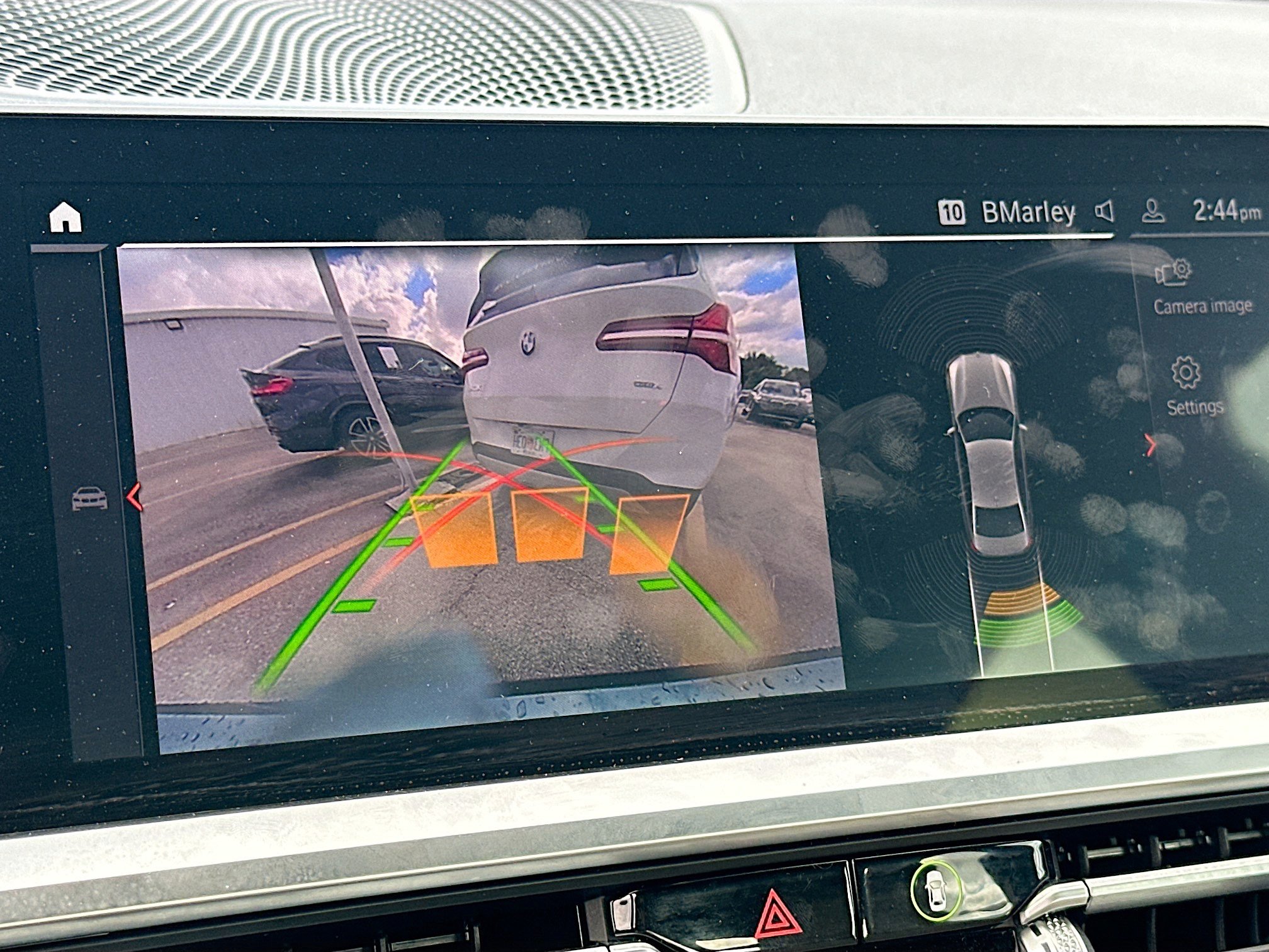 Used 2021 BMW 330i Sedan w/ Premium Package image 15