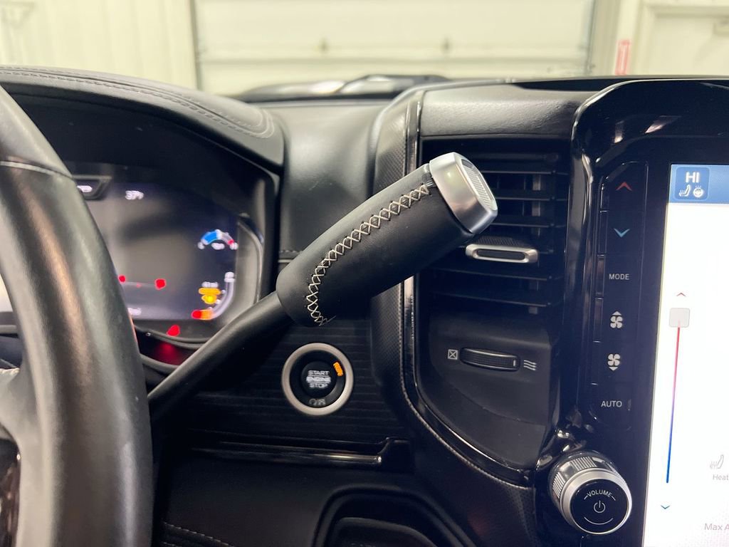 Used 2024 RAM 3500 Limited image 18