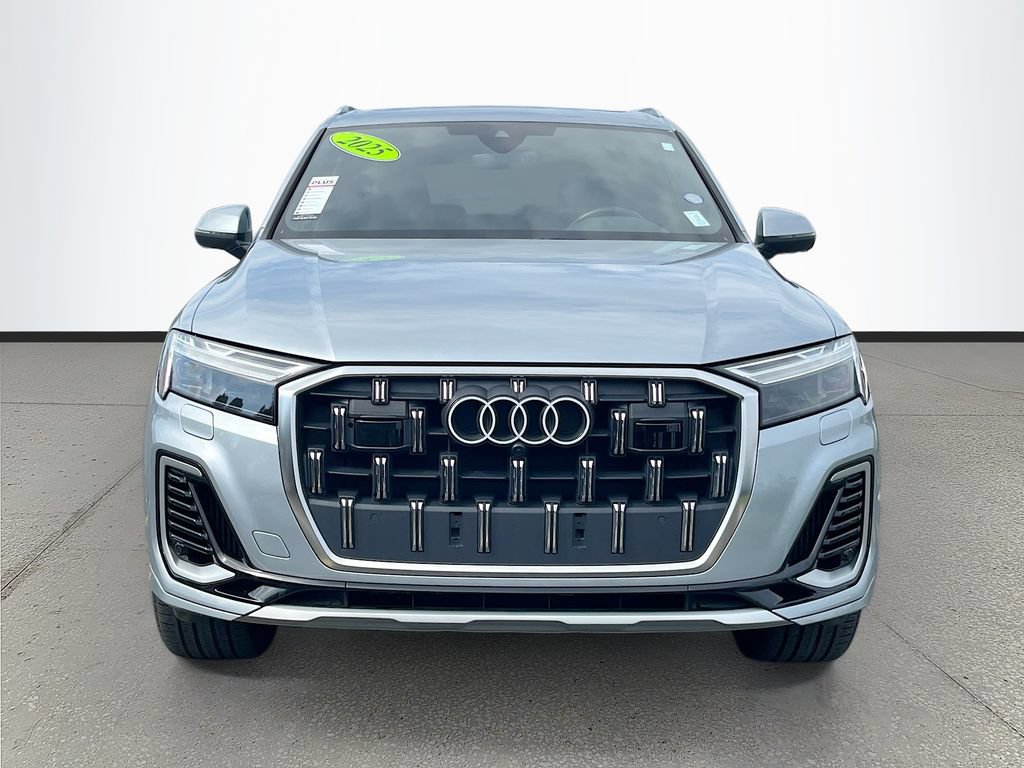 Used 2025 Audi Q7 3.0T Premium Plus AWD/4WD image 2