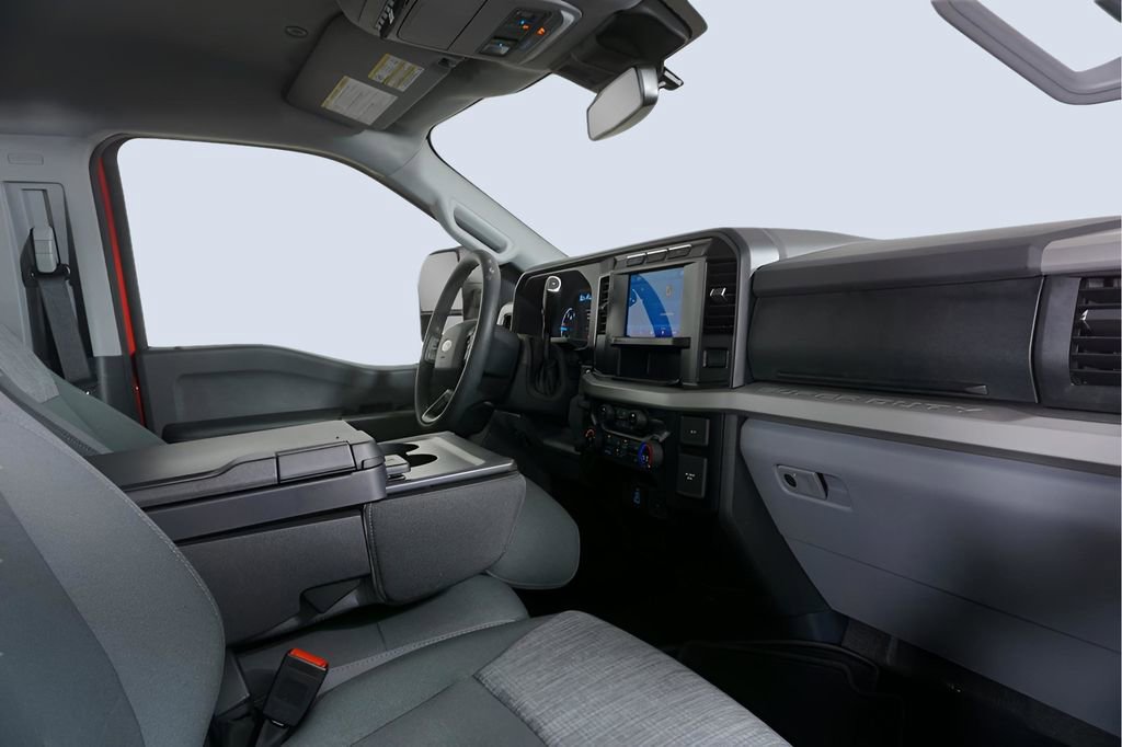 Used 2023 Ford F450 XLT w/ XLT Value Package image 19