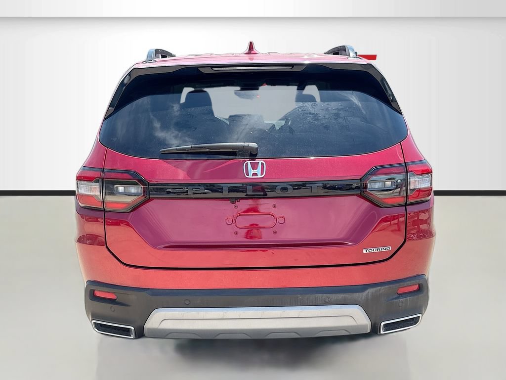 Used 2025 Honda Pilot Touring image 6