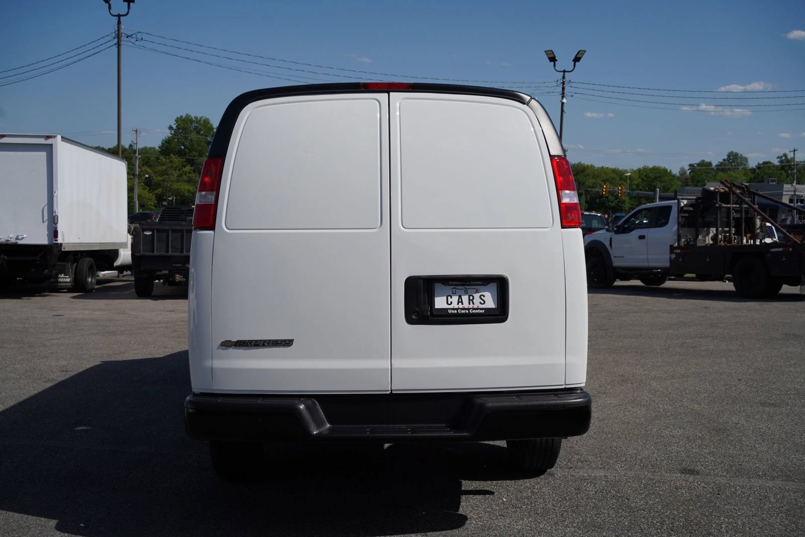 Used 2025 Chevrolet Express 2500 w/ Communications Package RWD image 6