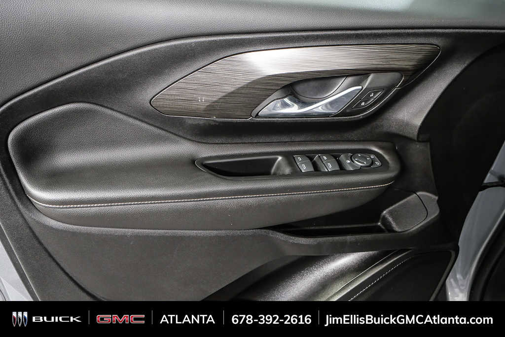 Used 2024 GMC Terrain SLE w/ Driver Convenience Package FWD image 6