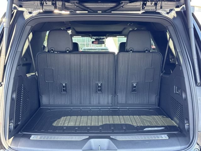 New 2026 GMC Yukon XL Denali w/ Sun & Power Step Package AWD/4WD image 13