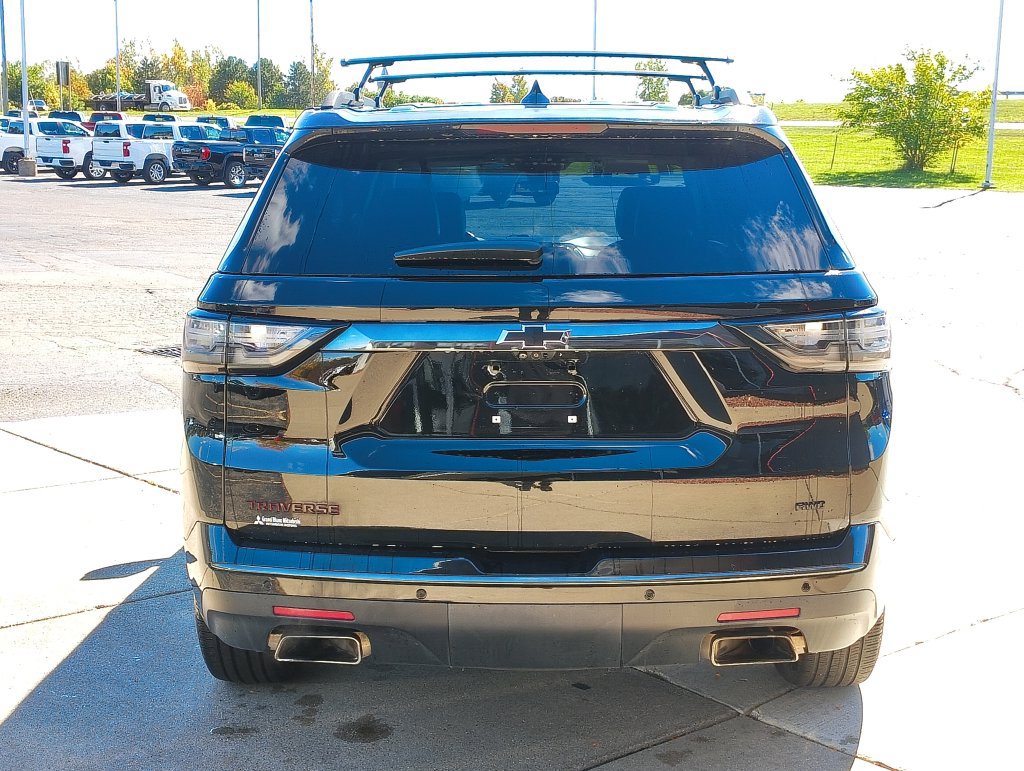 Used 2021 Chevrolet Traverse Premier w/ Redline Edition AWD/4WD image 34