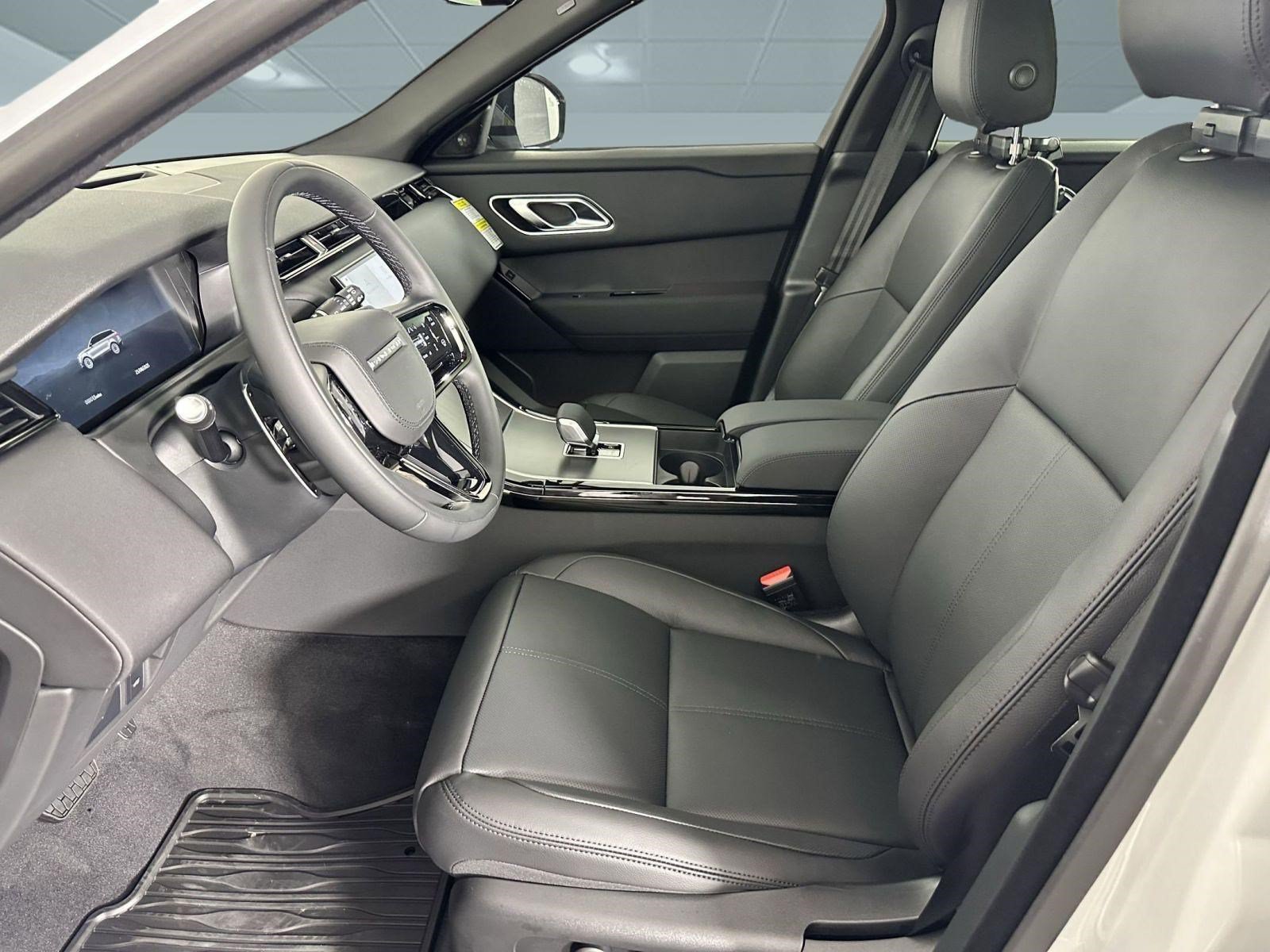 Certified 2026 Land Rover Range Rover Velar S AWD/4WD image 4