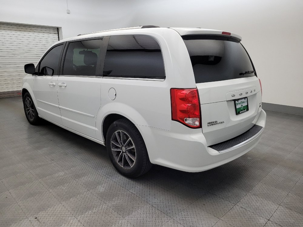 Used 2017 Dodge Grand Caravan SXT FWD image 5