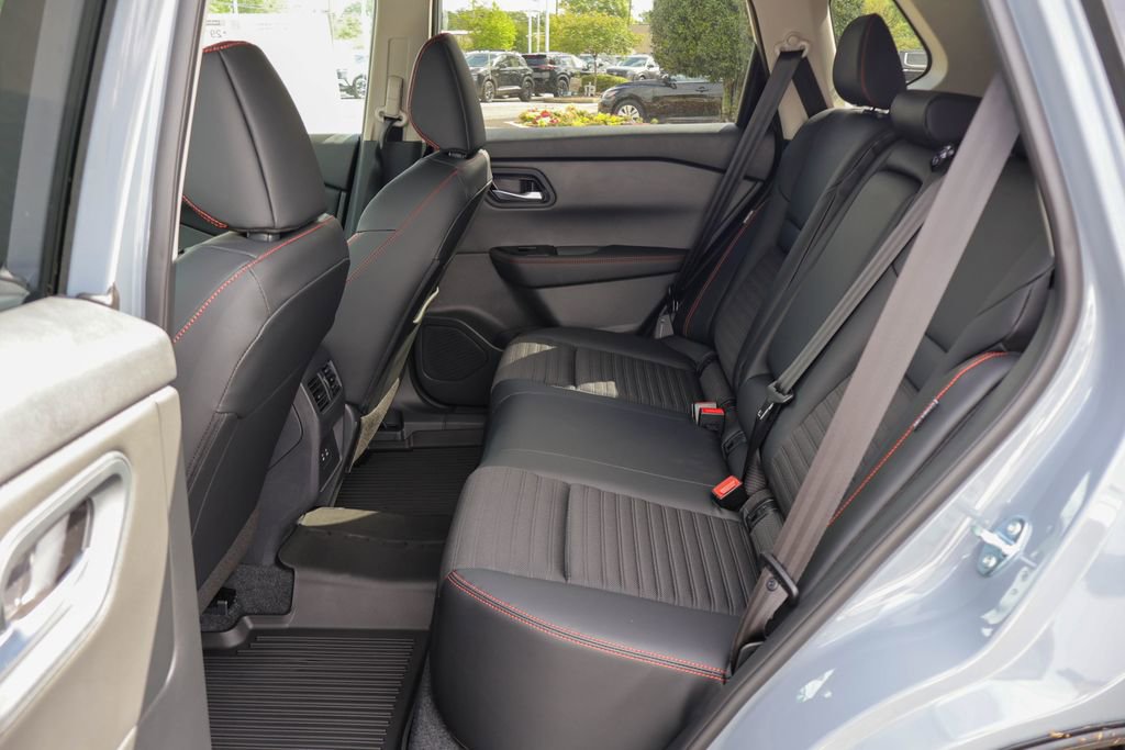 New 2026 Nissan Rogue SV image 8