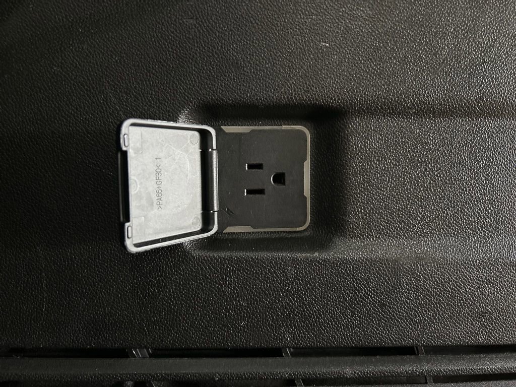 Used 2021 GMC Yukon XL SLT image 14