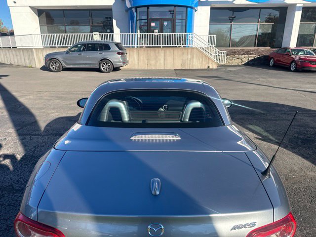 Used 2013 MAZDA MX-5 Miata Grand Touring w/ Premium Pkg RWD image 3