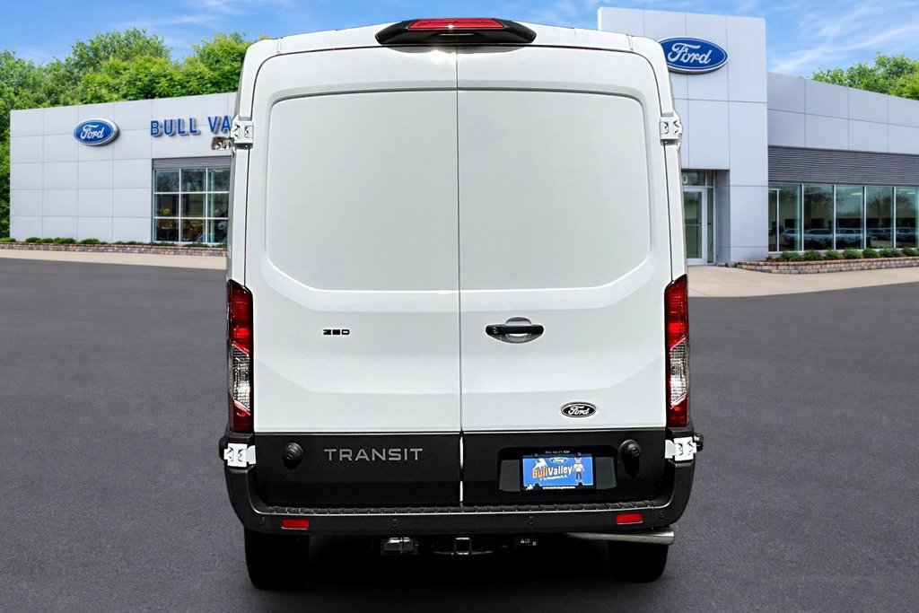 New 2027 Ford Transit 250 148 Medium Roof w/ Load Area Protection Package RWD image 4