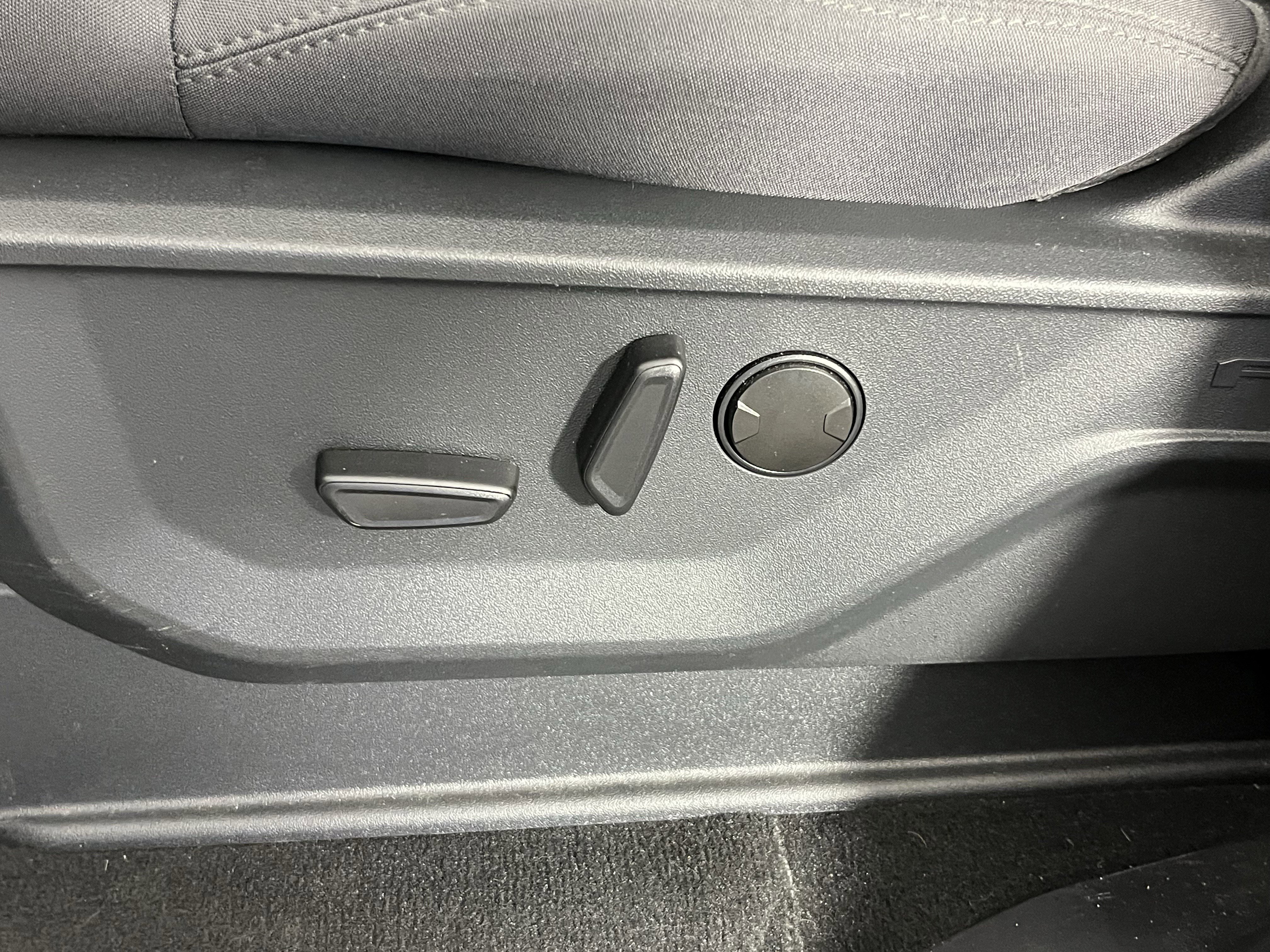 Used 2025 Ford Expedition Active image 15