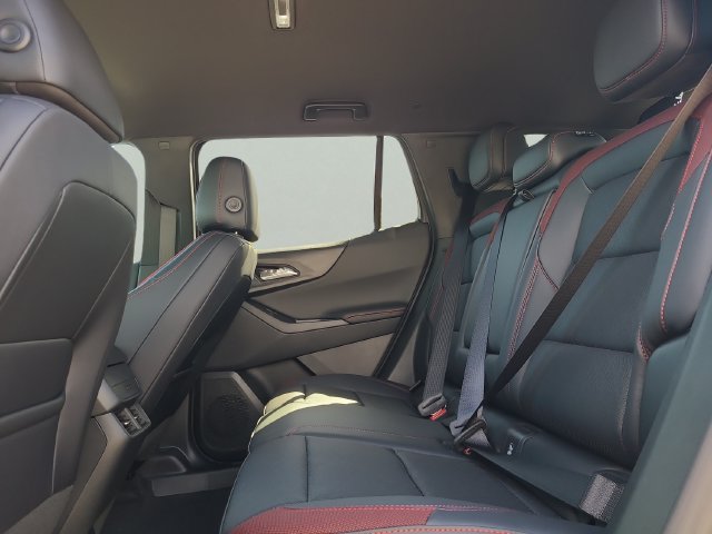 New 2027 Chevrolet Equinox RS FWD image 17