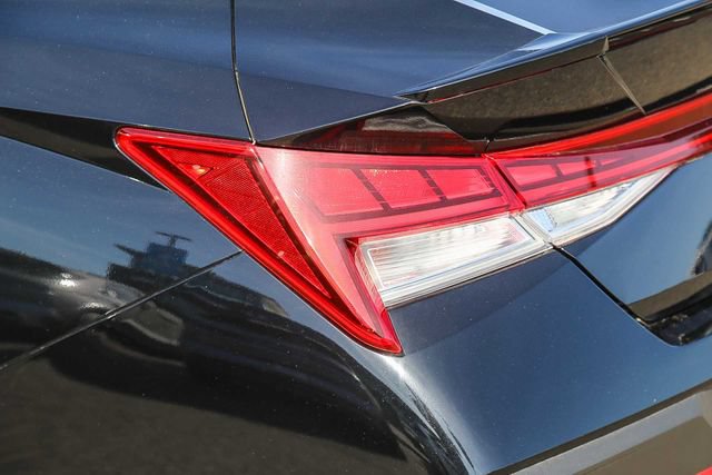 New 2025 Hyundai Elantra SEL FWD image 10