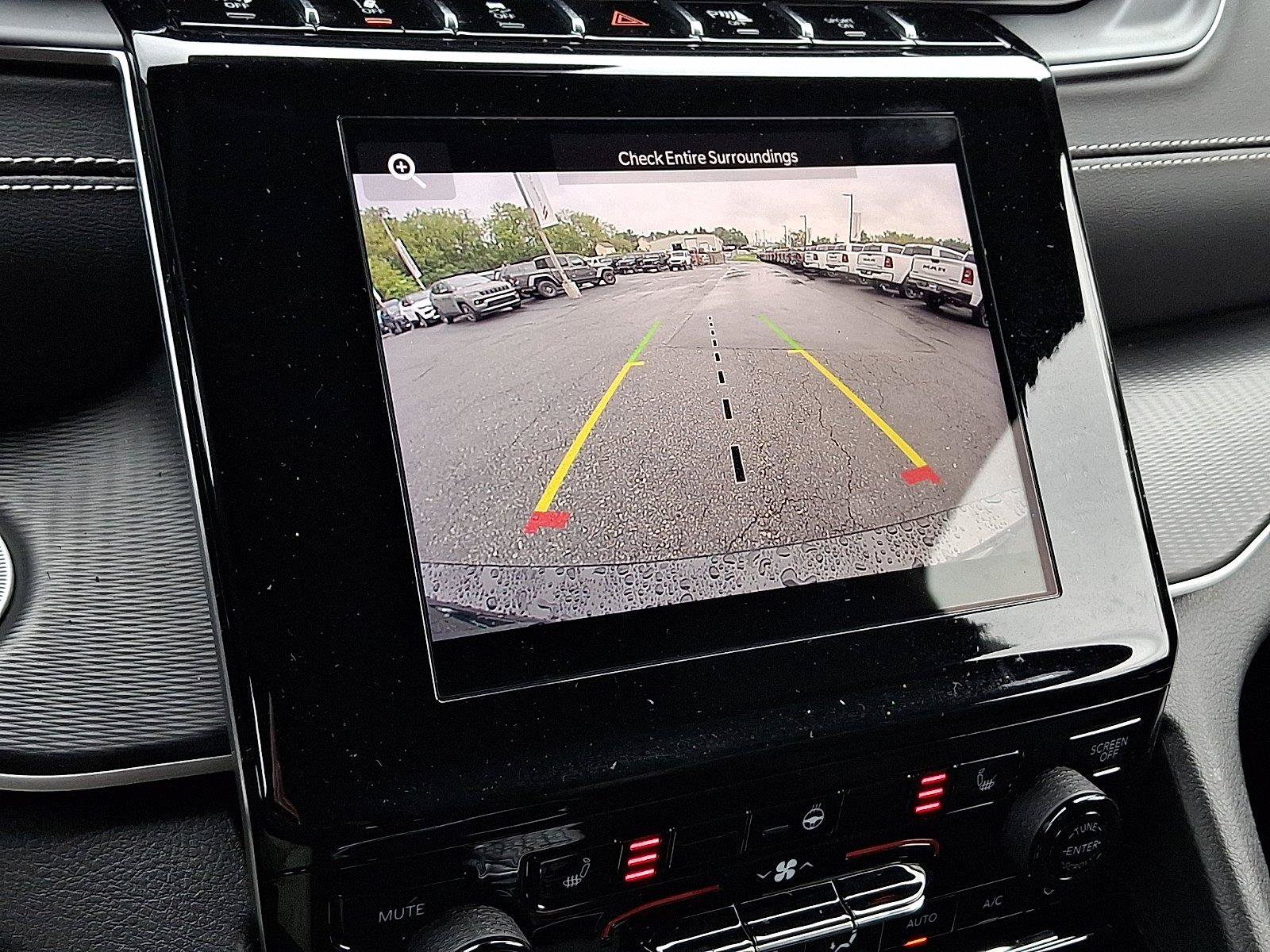 Used 2023 Jeep Grand Cherokee L Altitude AWD/4WD image 20