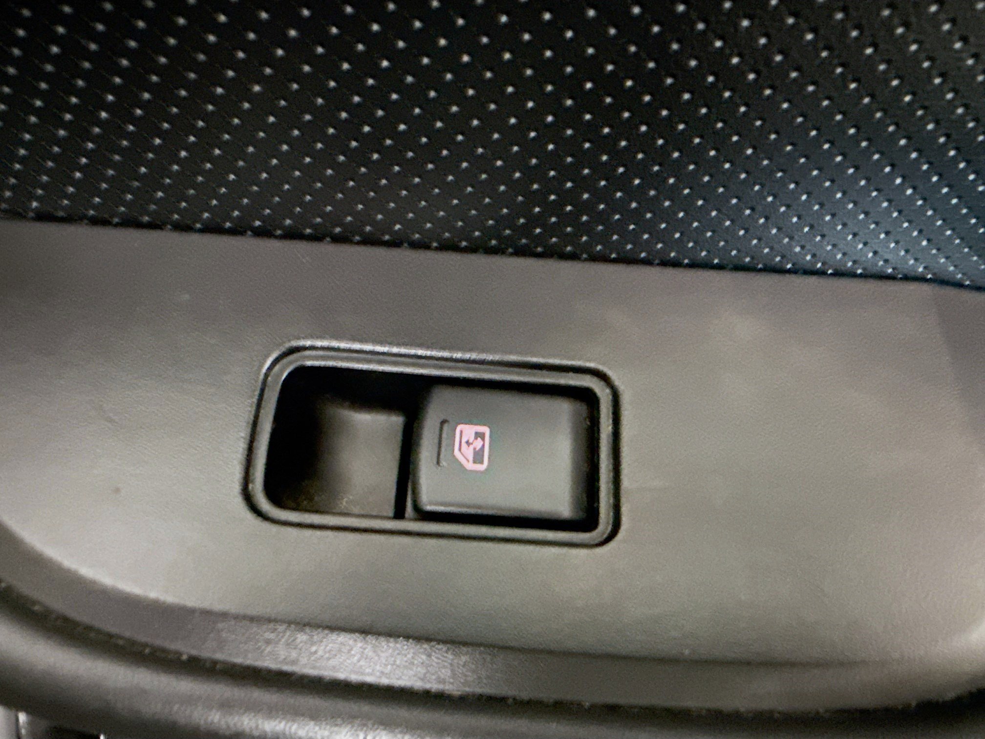 Used 2016 Subaru Outback 3.6R Limited image 31