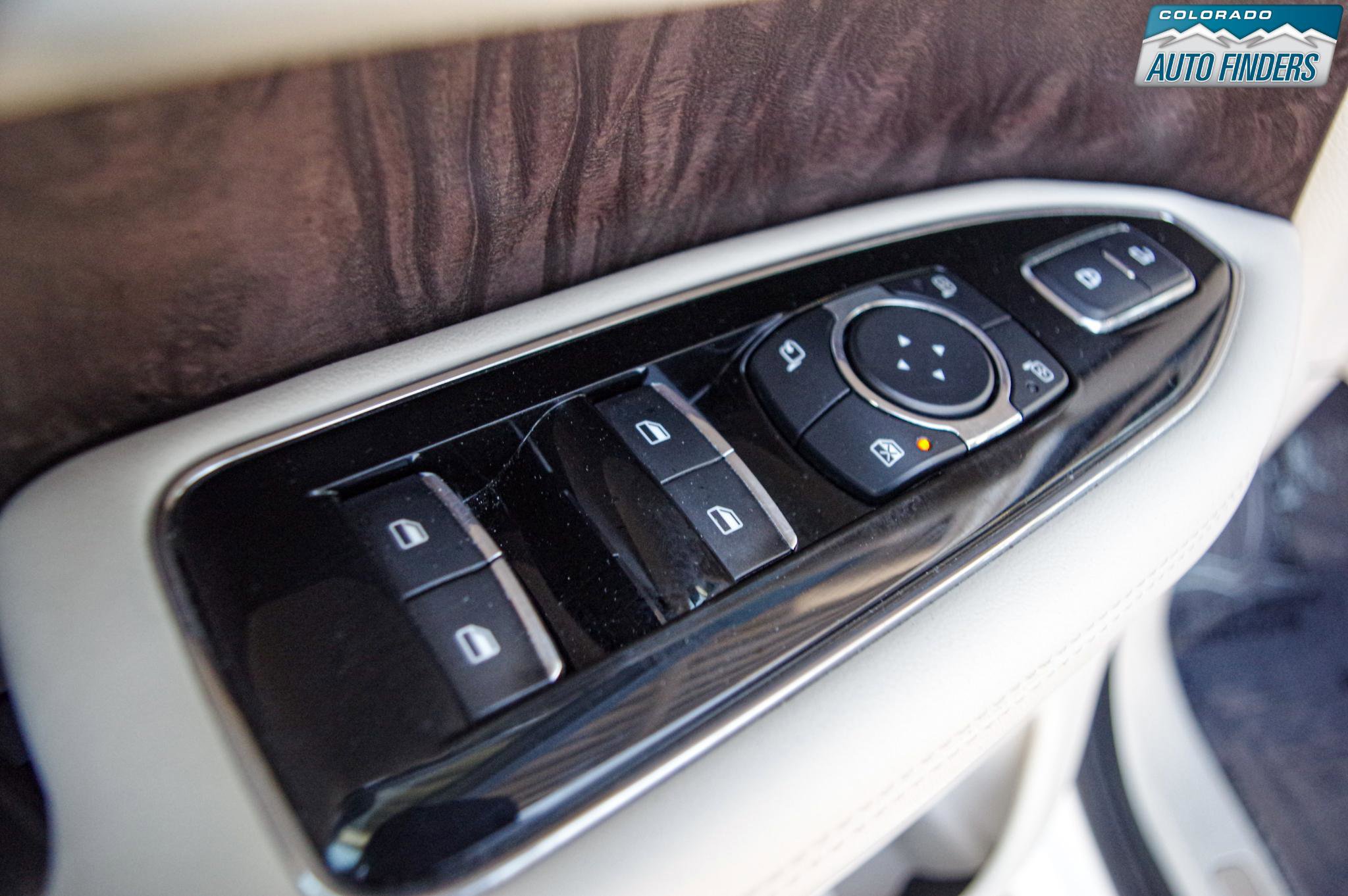 Used 2019 Lincoln Navigator Reserve AWD/4WD image 12