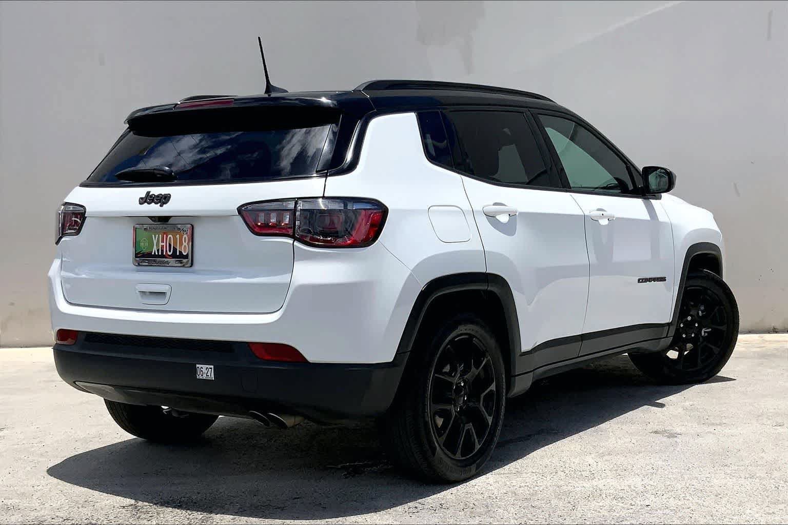 Used 2022 Jeep Compass Latitude FWD image 22