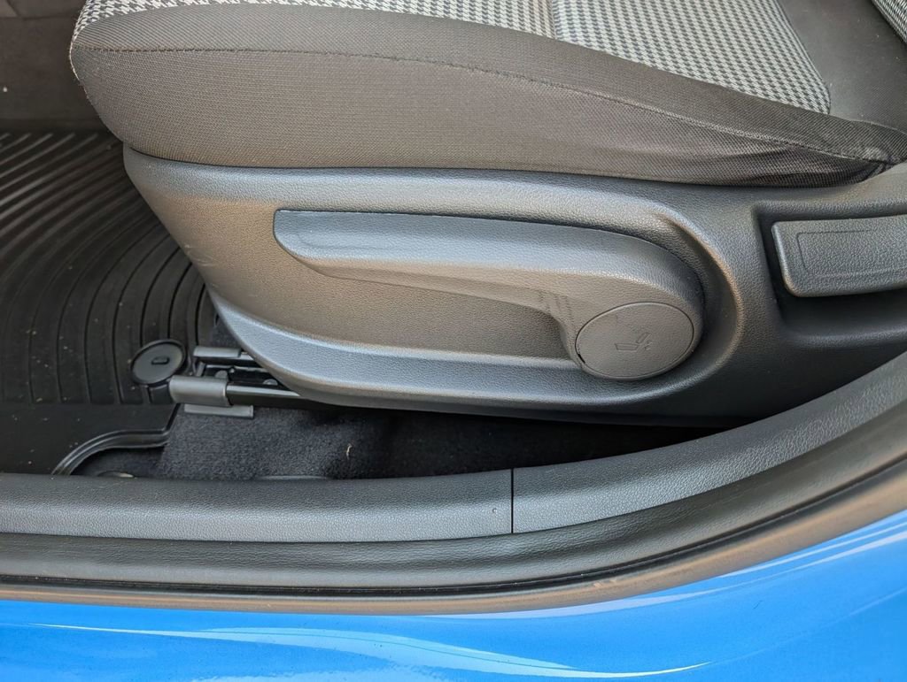 Used 2019 Hyundai Kona SEL image 20